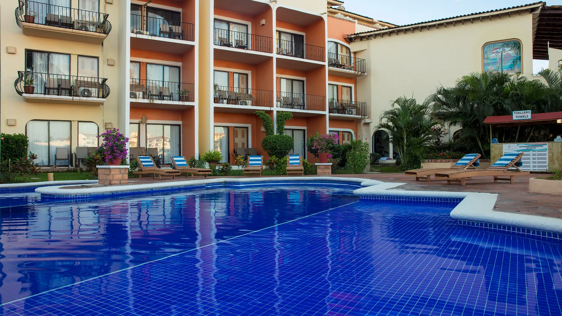Flamingo Vallarta Hotel & Marina Puerto Vallarta
